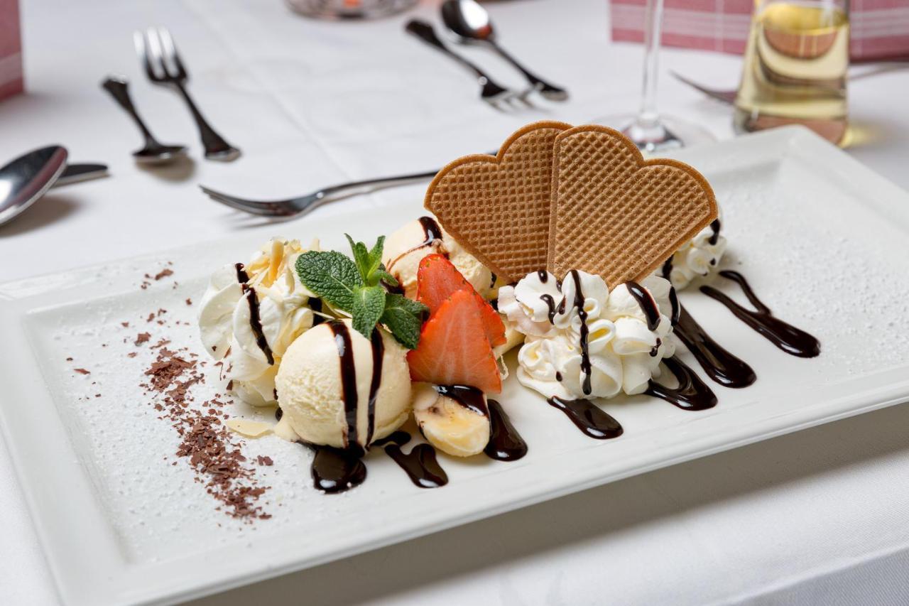 Restaurant Gaestehaus Wiesenheim Uderns Εξωτερικό φωτογραφία