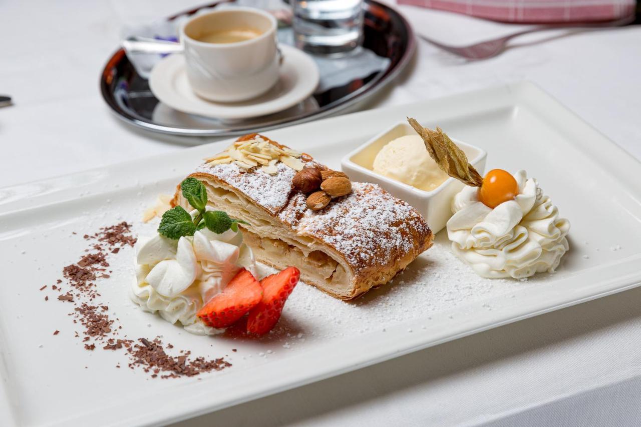 Restaurant Gaestehaus Wiesenheim Uderns Εξωτερικό φωτογραφία