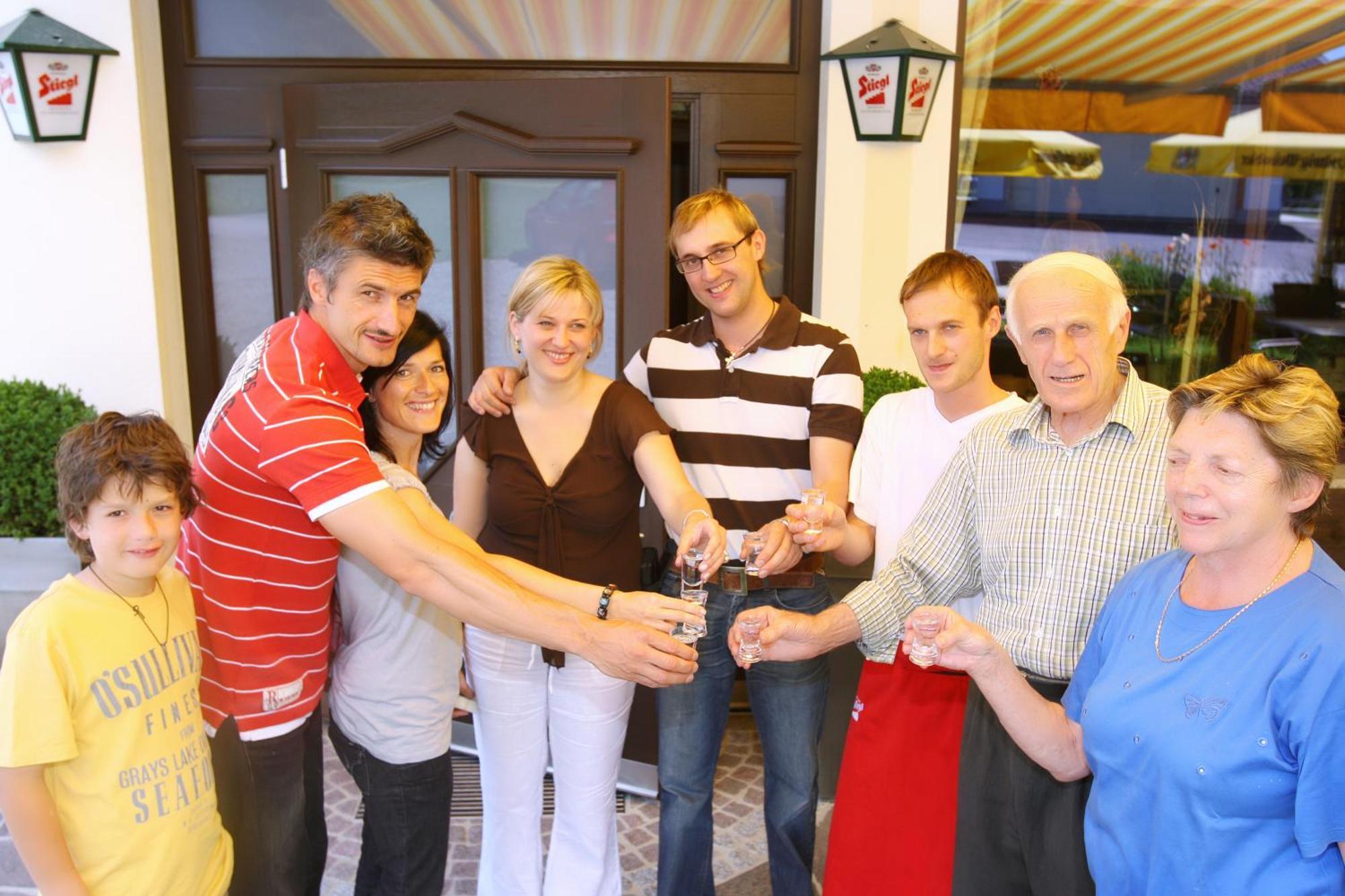 Restaurant Gaestehaus Wiesenheim Uderns Εξωτερικό φωτογραφία