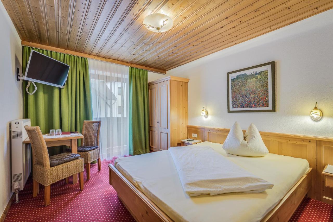 Restaurant Gaestehaus Wiesenheim Uderns Εξωτερικό φωτογραφία